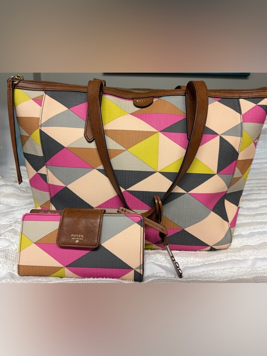 Fossil Handbags - Fossil Purse and Wallet set rare deal
